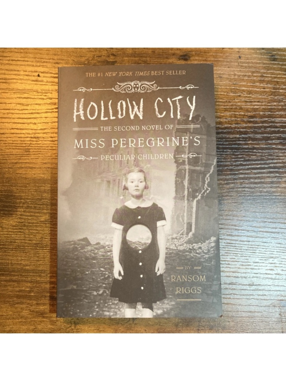 Miss Peregrine's Peculiar Children Boxed Set by Ransom Riggs - Paperback - Picture 8 of 11